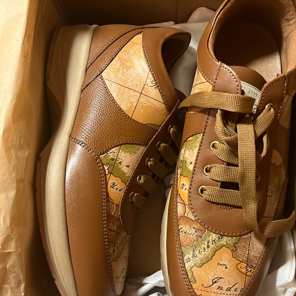 Alviero martini sneakers